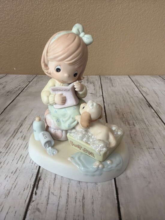 Precious Moments Other - Precious Moments You Are My In-SPA-ration 2001 Members Only Figurine PM0021